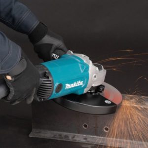 Makita GA9090 kulmahiomakone 2 200 W, 230 mm laikka, tärinävaimennettu sivukahva